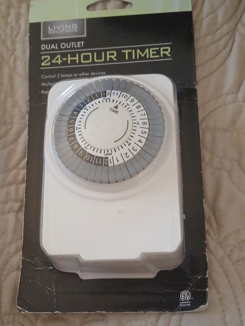 White 24-Hour Dual Outlet Mechanical Timer